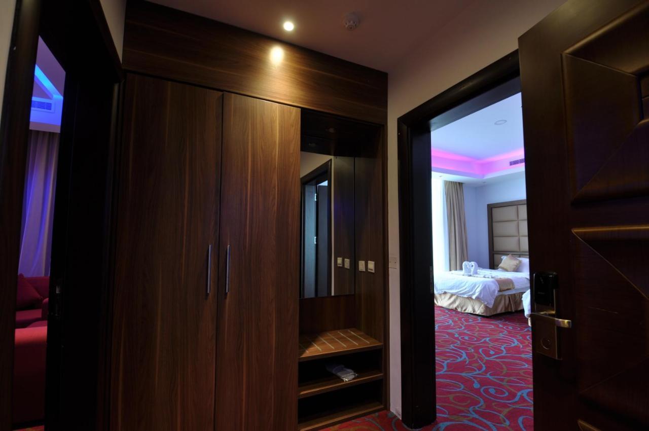Rozaio Hotel Jeddah Exterior photo